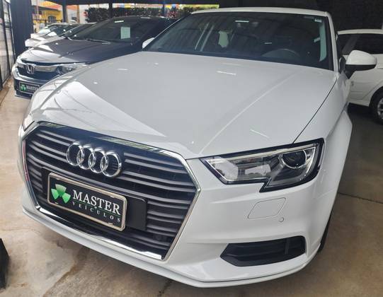AUDI A3 1.4 TFSI SEDAN AMBIENTE 16V FLEX 4P TIPTRONIC AUDI A3 1.4 TFSI SEDAN AMBIENTE 16V FLEX 4P TIPTRONIC